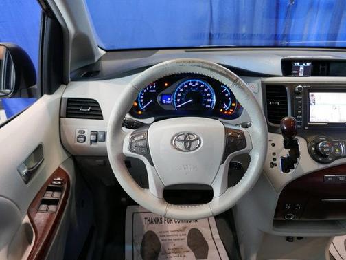 2012 Toyota Sienna