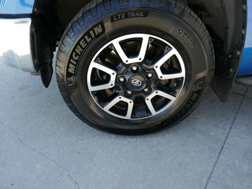2018 Toyota Tundra SR5