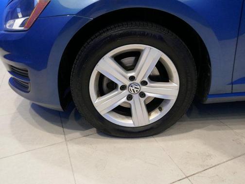 2017 Volkswagen Golf TSI Wolfsburg Edition 4-Door