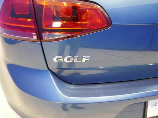 2017 Volkswagen Golf TSI Wolfsburg Edition 4-Door