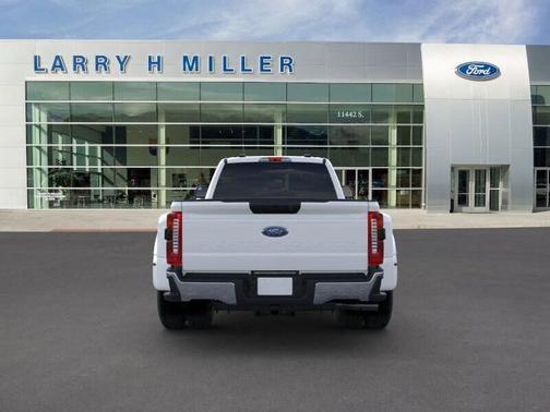 2025 Ford F-350 XLT