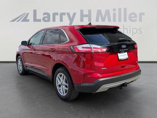 Rapid Red Metallic Tinted Clearcoat 2023 Ford Edge SEL