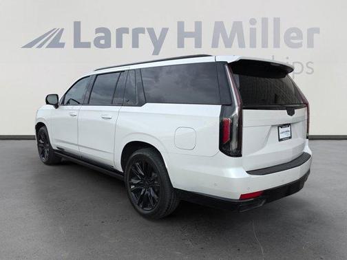 2023 Cadillac Escalade ESV Sport Platinum