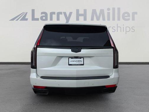 2023 Cadillac Escalade ESV Sport Platinum