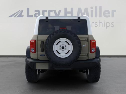 Desert Sand 2026 Ford Bronco Heritage Edition