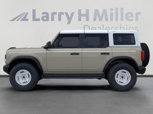 Desert Sand 2026 Ford Bronco Heritage Edition