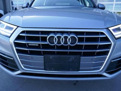 2019 Audi Q5 2.0T Premium Plus
