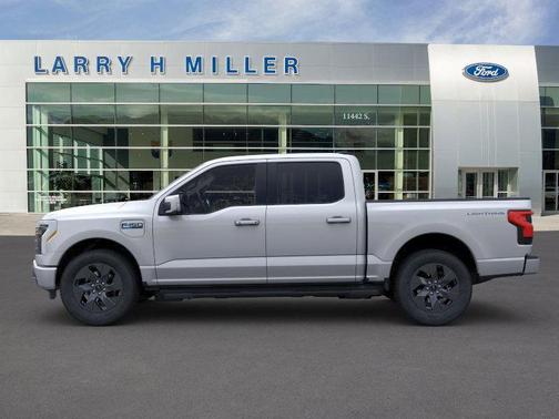 2025 Ford F-150 Lightning LARIAT