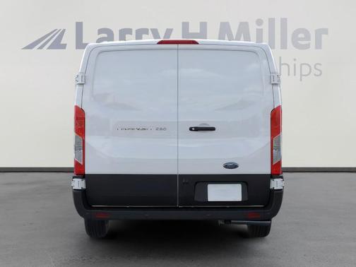 2025 Ford Transit-250