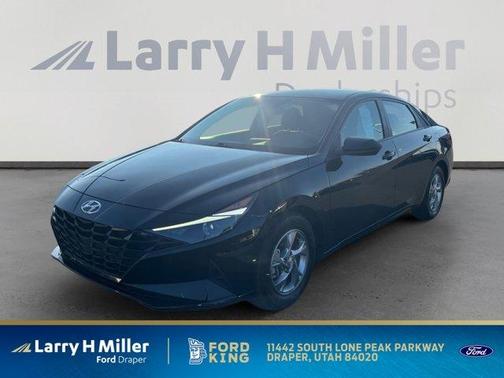 2022 Hyundai ELANTRA SE