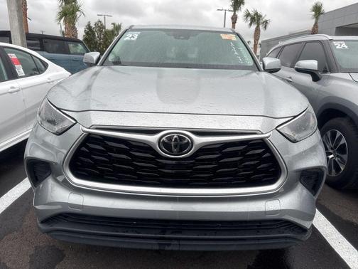 Celestial Silver Metallic 2023 Toyota Highlander Platinum