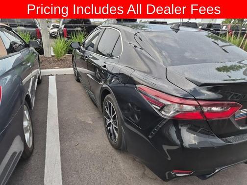 Midnight Black Metallic 2024 Toyota Camry SE