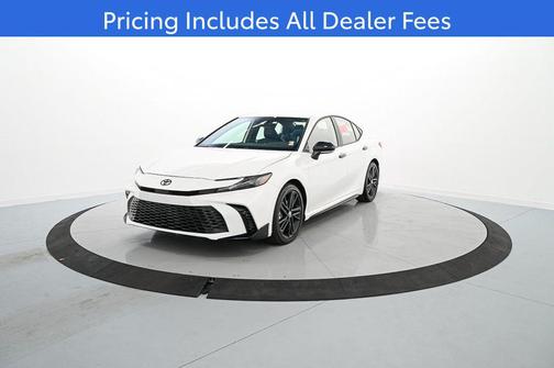 Ice 2026 Toyota Camry SE