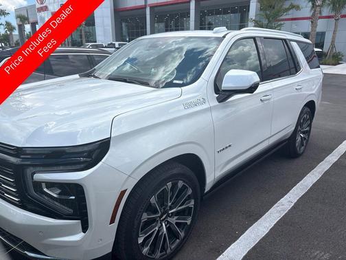 Iridescent Pearl Tricoat 2025 Chevrolet Tahoe 4WD High Country