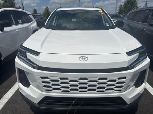 Ice 2026 Toyota RAV4 XLE Premium