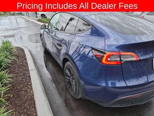 Deep Blue Metallic 2023 Tesla Model Y Long Range Dual Motor All-Wheel Drive