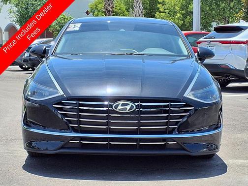 Phantom Black 2022 Hyundai SONATA SE