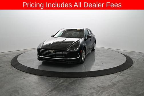 Phantom Black 2022 Hyundai SONATA SE