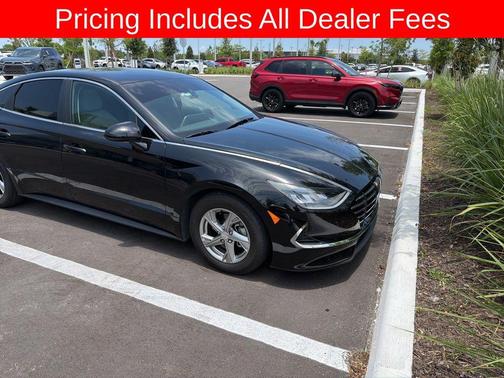 Phantom Black 2022 Hyundai SONATA SE