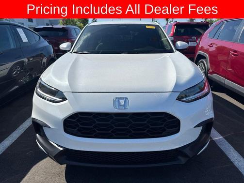 Platinum White Pearl 2024 Honda HR-V LX