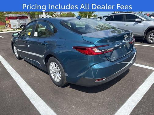 Ocean 2026 Toyota Camry LE