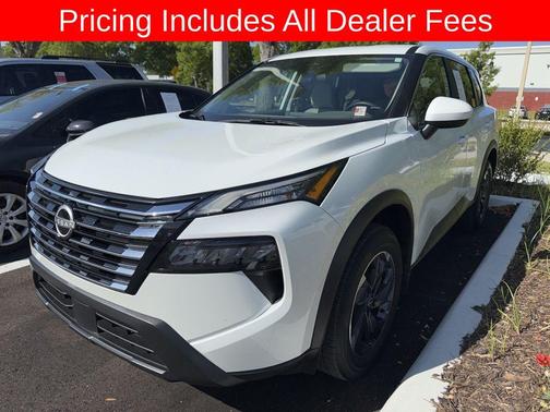 Everest White Pearl 2025 Nissan Rogue SV