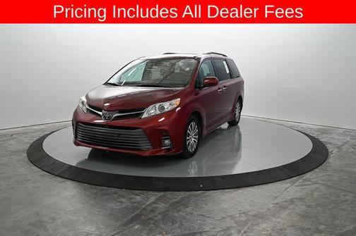 Salsa Red Pearl 2019 Toyota Sienna XLE
