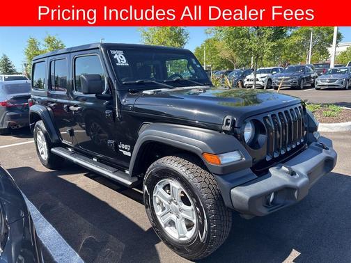 Black Clearcoat 2019 Jeep Wrangler Unlimited Sport