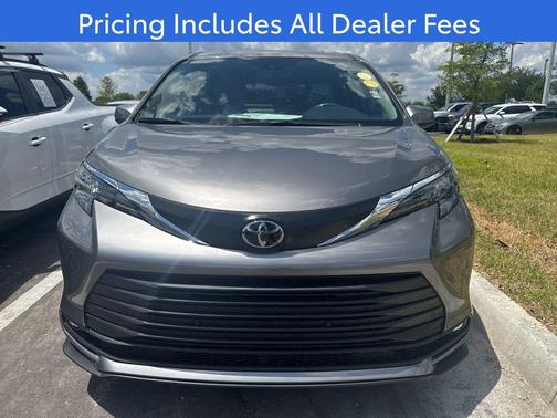 Heavy Metallic 2026 Toyota Sienna XLE