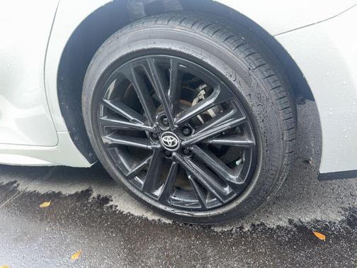 Ice Cap 2025 Toyota Camry SE