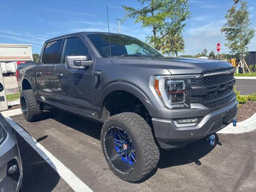 Carbonized Gray Metallic 2022 Ford F-150 Lariat