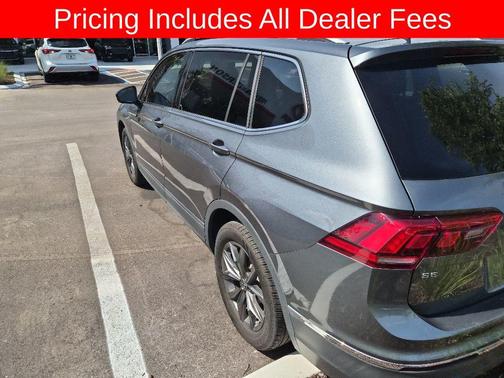 Platinum Gray Metallic 2022 Volkswagen Tiguan 2.0T SE