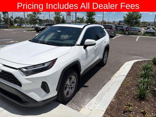 Ice 2025 Toyota RAV4 XLE