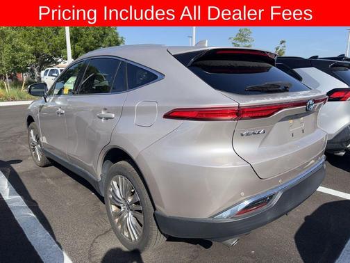Titanium Glow 2021 Toyota Venza XLE