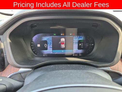 Platinum Grey Metallic 2024 Volvo XC60 Recharge Plug-In Hybrid T8 Ultimate Dark Theme