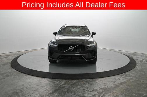Platinum Grey Metallic 2024 Volvo XC60 Recharge Plug-In Hybrid T8 Ultimate Dark Theme