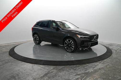 Platinum Grey Metallic 2024 Volvo XC60 Recharge Plug-In Hybrid T8 Ultimate Dark Theme