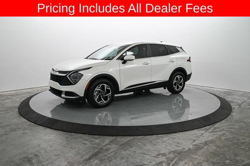 Snow White Pearl 2024 Kia Sportage LX