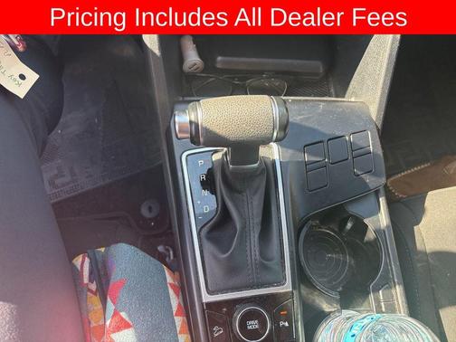 Snow White Pearl 2024 Kia Sportage LX