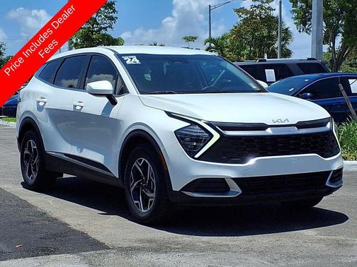Snow White Pearl 2024 Kia Sportage LX
