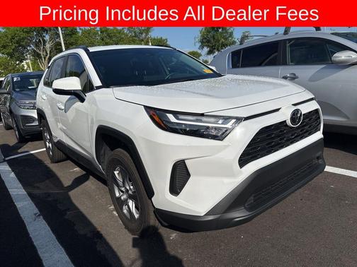 Ice Cap 2025 Toyota RAV4 Hybrid XLE