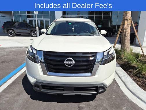 Pearl White Tricoat 2024 Nissan Pathfinder SV FWD