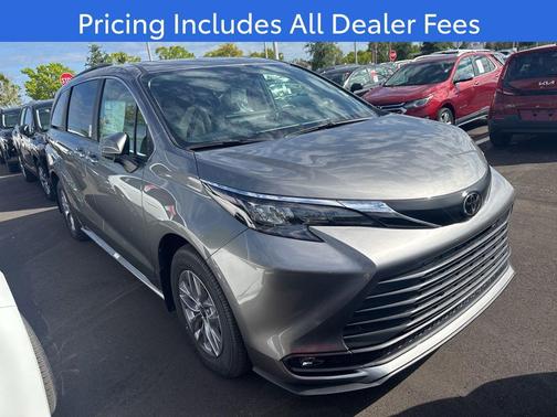 Heavy Metallic 2026 Toyota Sienna XLE