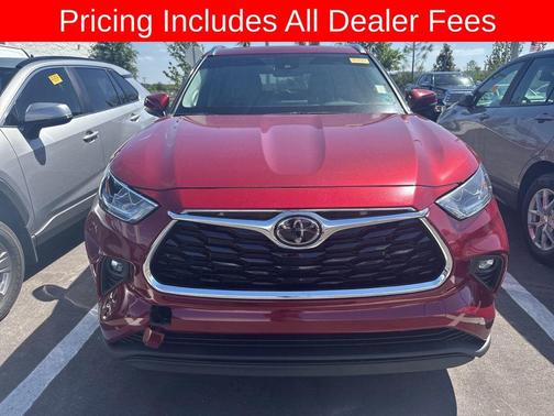 Ruby Flare Pearl 2022 Toyota Highlander Limited