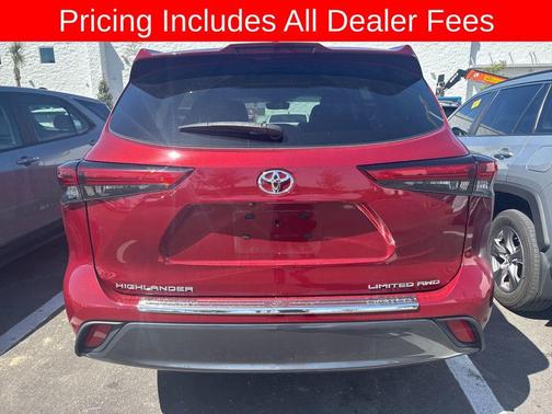 Ruby Flare Pearl 2022 Toyota Highlander Limited