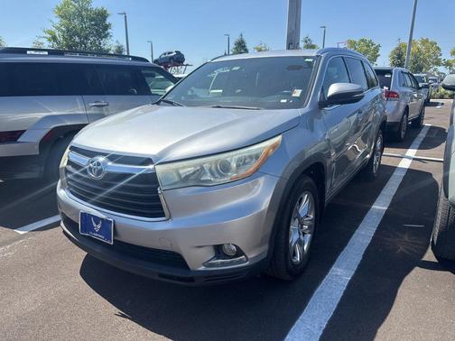 Silver Sky Metallic 2015 Toyota Highlander Hybrid Limited