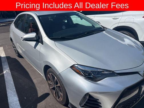 Classic Silver Metallic 2019 Toyota Corolla SE