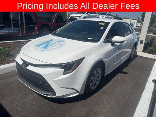 Ice Cap 2024 Toyota Corolla LE