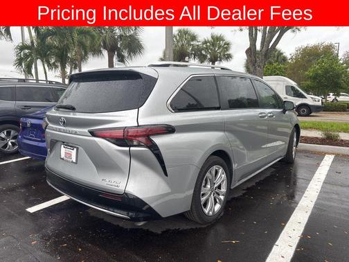 Celestial Silver Metallic 2022 Toyota Sienna Platinum