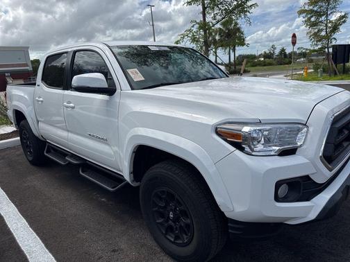 2022 Toyota Tacoma SR5